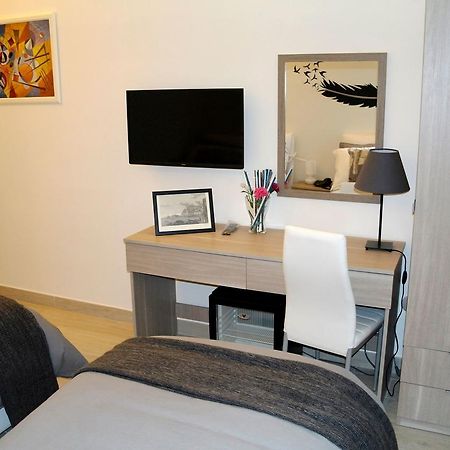 B&B Chiaia 216 Наполи Екстериор снимка