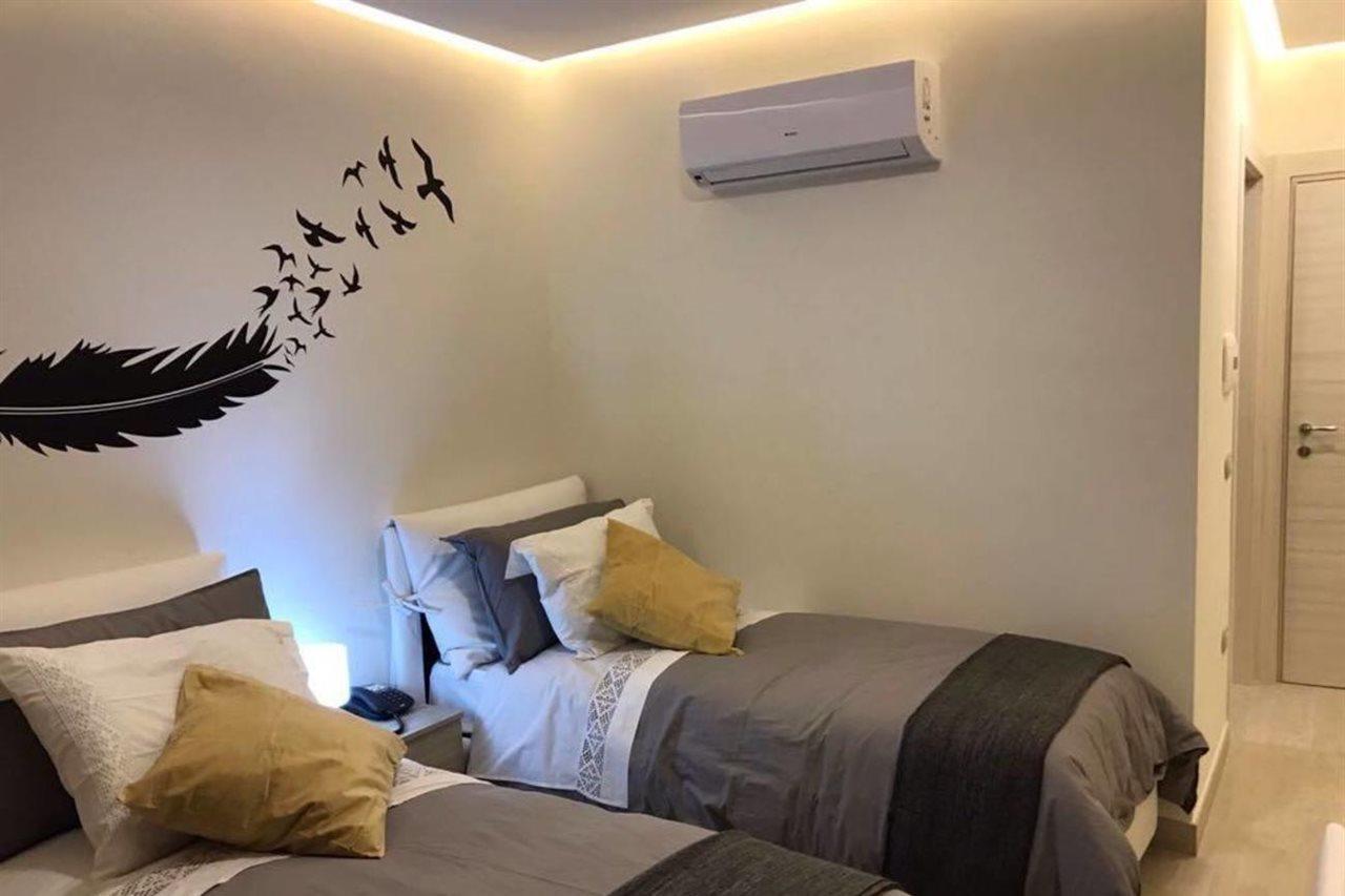 B&B Chiaia 216 Наполи Екстериор снимка