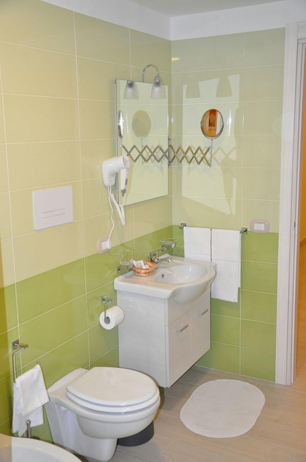 B&B Chiaia 216 Наполи Екстериор снимка